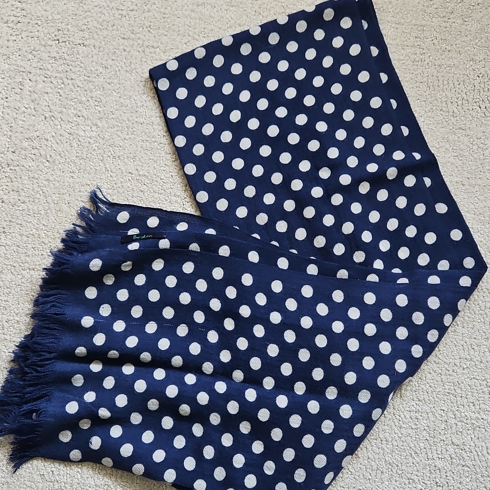 Two long scarves: Gudrun Sjoden & Boden - Picture 3 of 11